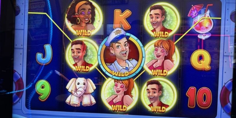 แนะนำเกมสล็อต World Of Dance